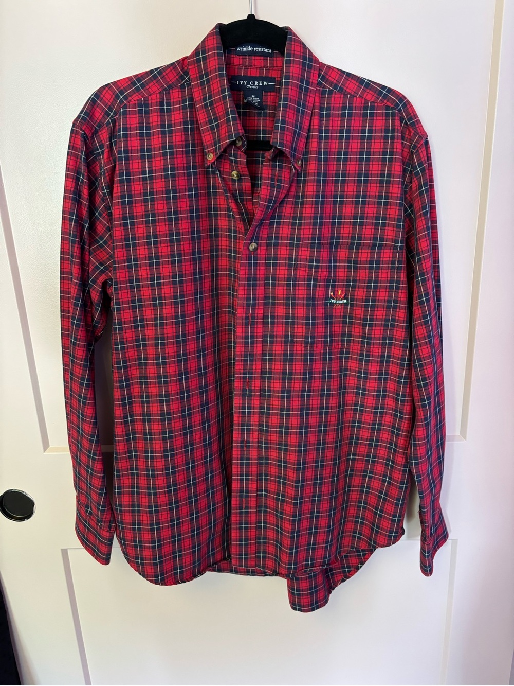 Ivy Crew Classics men's red and navy blue plaid button-down long sleeve cotton